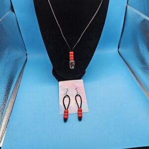 Red and black necklace set